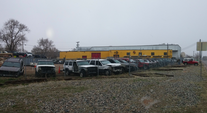Illustration for article titled This Amazing Indoor Jeep Junkyard Is My Heaven On Earth